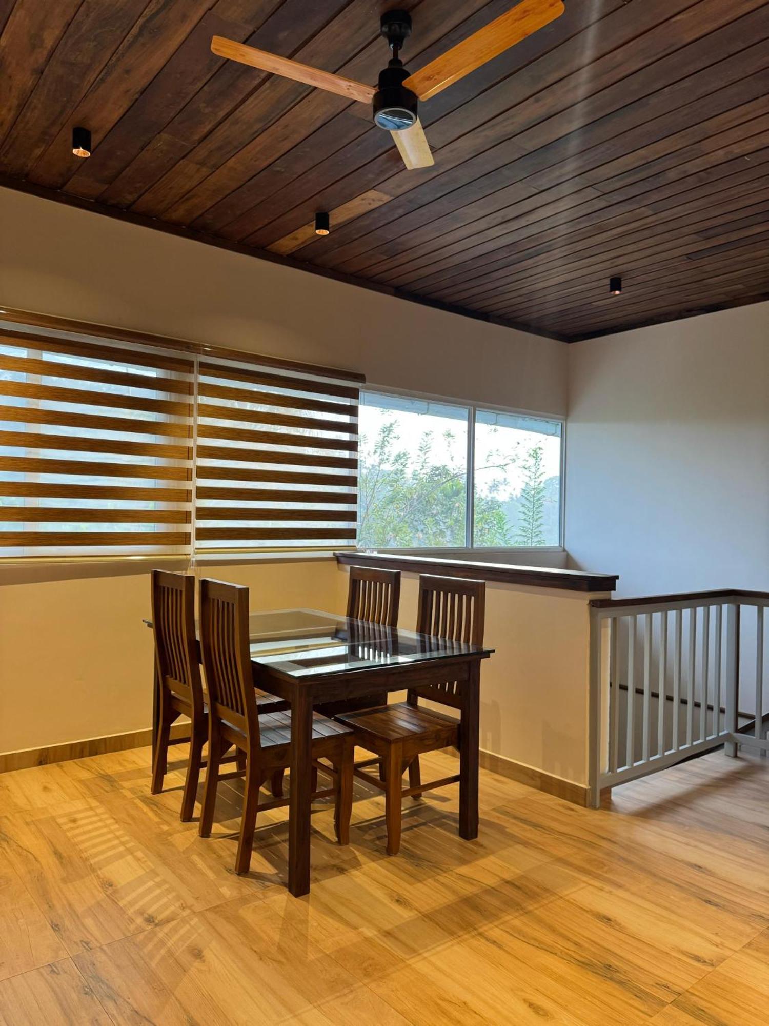 Munnar Blue Mist Bed & Breakfast Eksteriør bilde