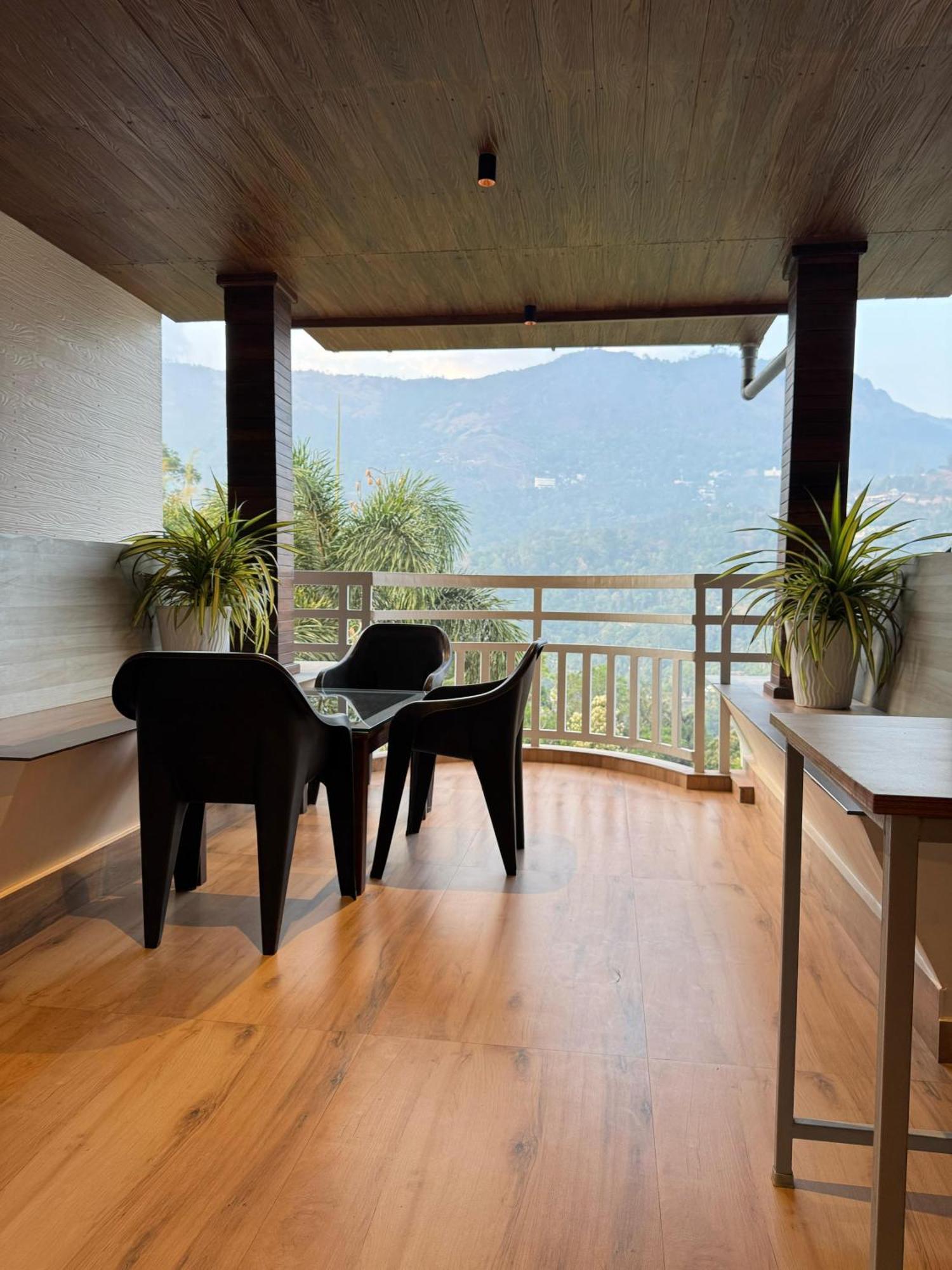 Munnar Blue Mist Bed & Breakfast Eksteriør bilde