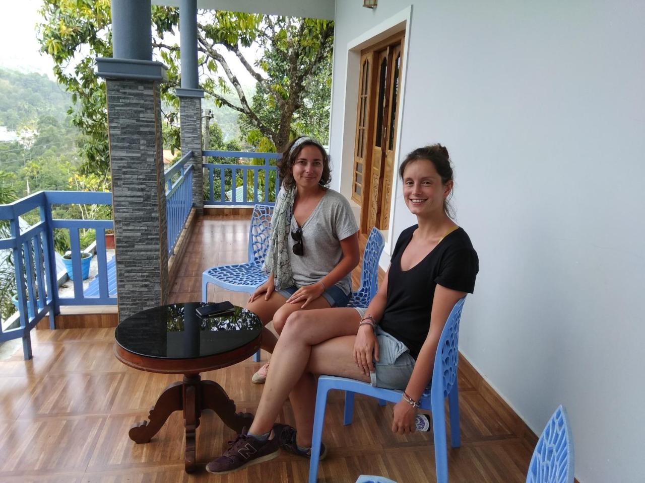 Munnar Blue Mist Bed & Breakfast Eksteriør bilde